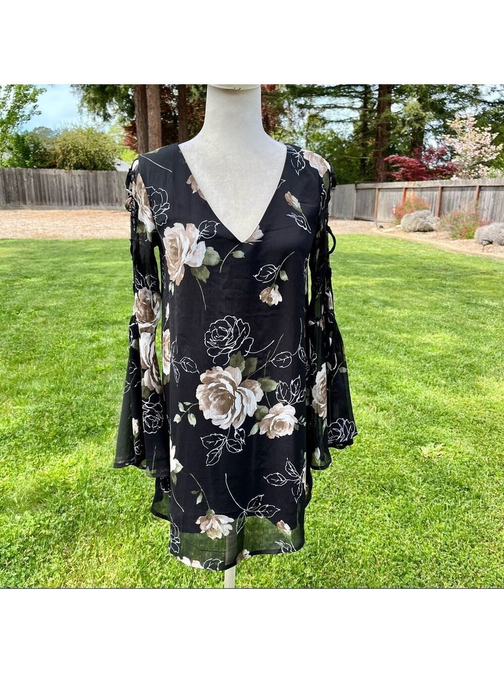 Lulus Allover Rose Dress - Size XS